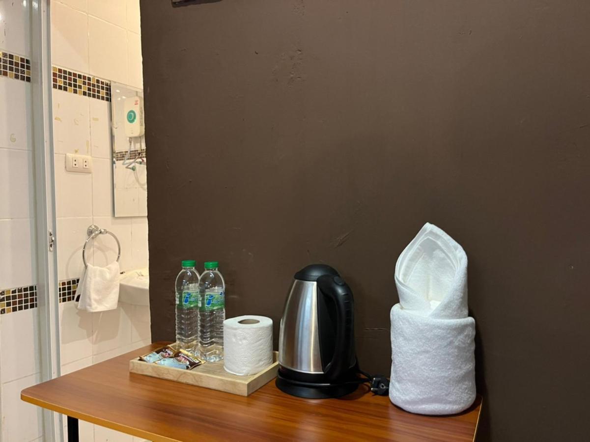 Cozy Rooms Asoke Бангкок Экстерьер фото
